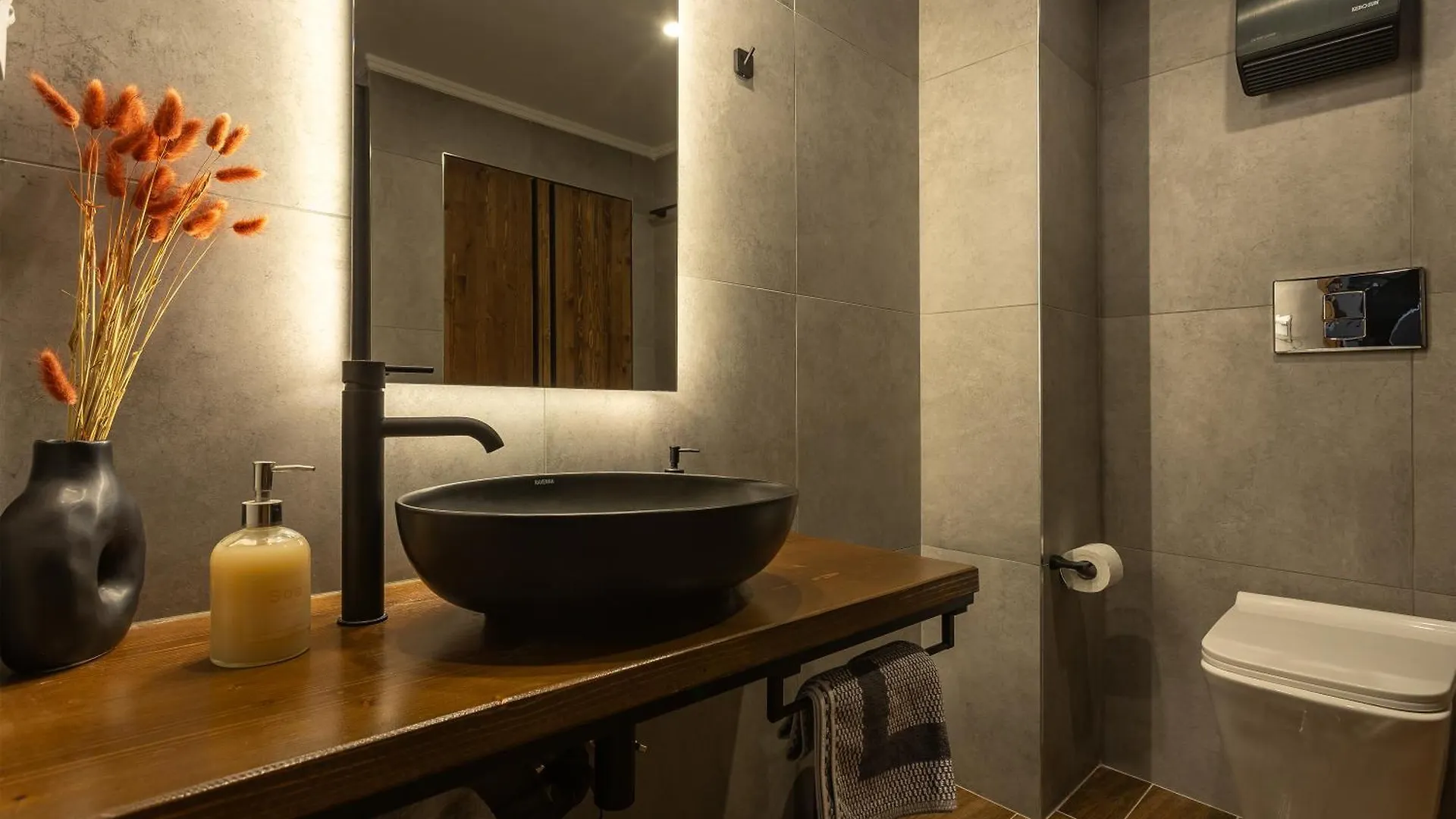 דירה סלוניקי Wooden Suites