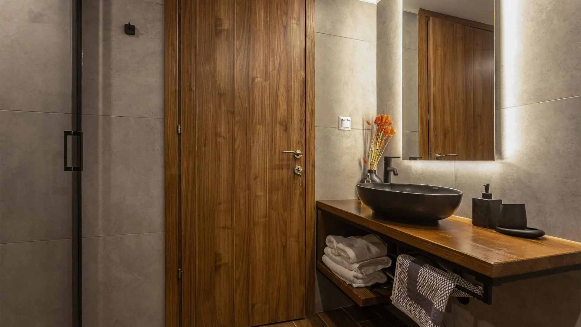 סלוניקי Wooden Suites דירה
