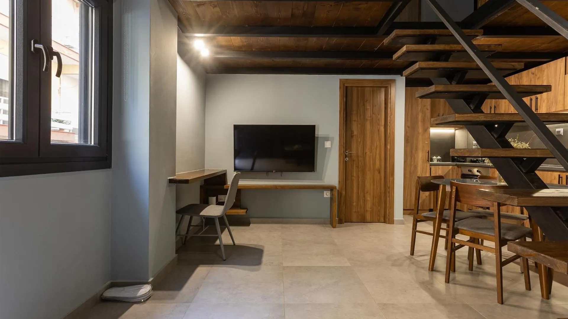 סלוניקי Wooden Suites דירה